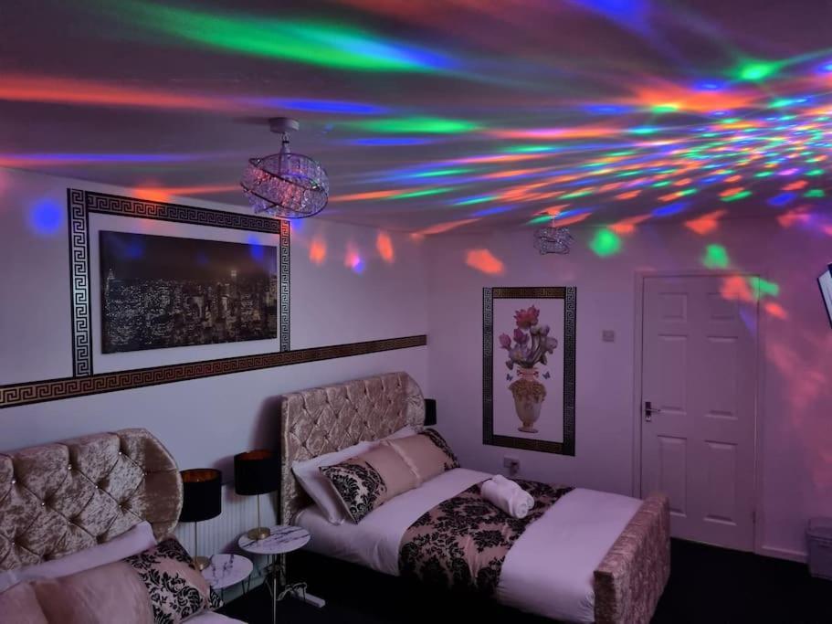 *C.Sani* Setup For Your Most Relaxed & Amazing Stay + Free Parking + Free Fast Wifi * Leeds  Exterior photo