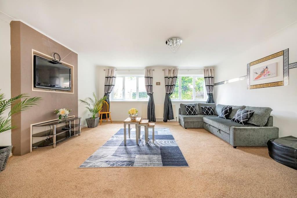 *C.Sani* Setup For Your Most Relaxed & Amazing Stay + Free Parking + Free Fast Wifi * Leeds  Exterior photo
